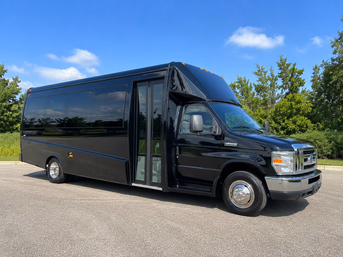 bend airport transportation onboard seating