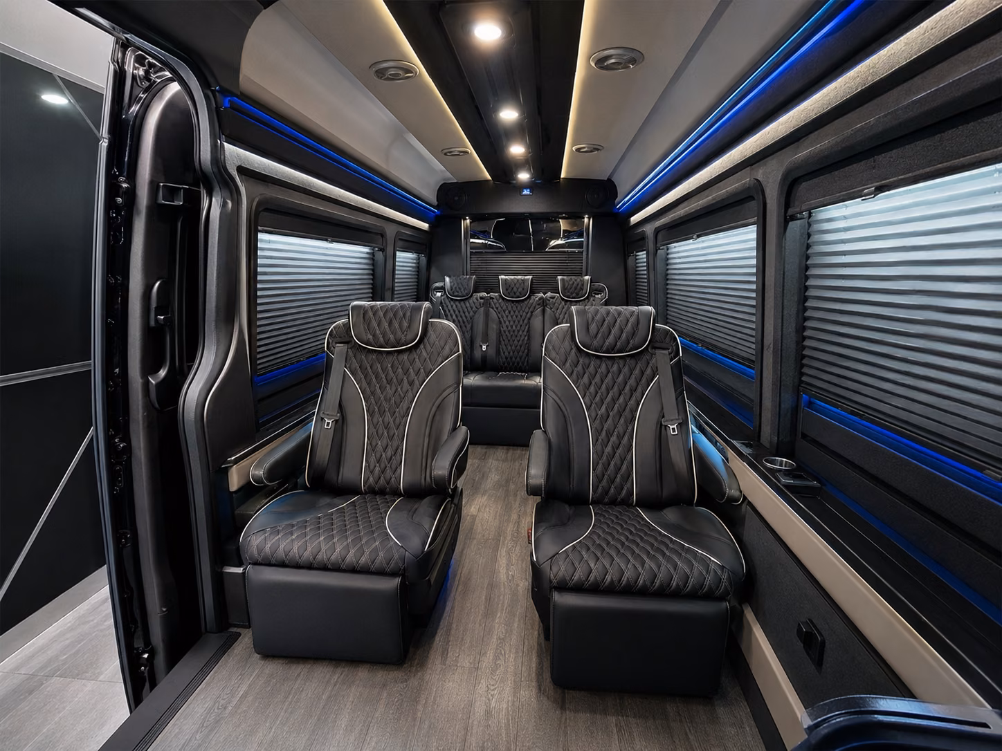 conference and corporate group shuttles between rdm and sunriver or eagle crest
