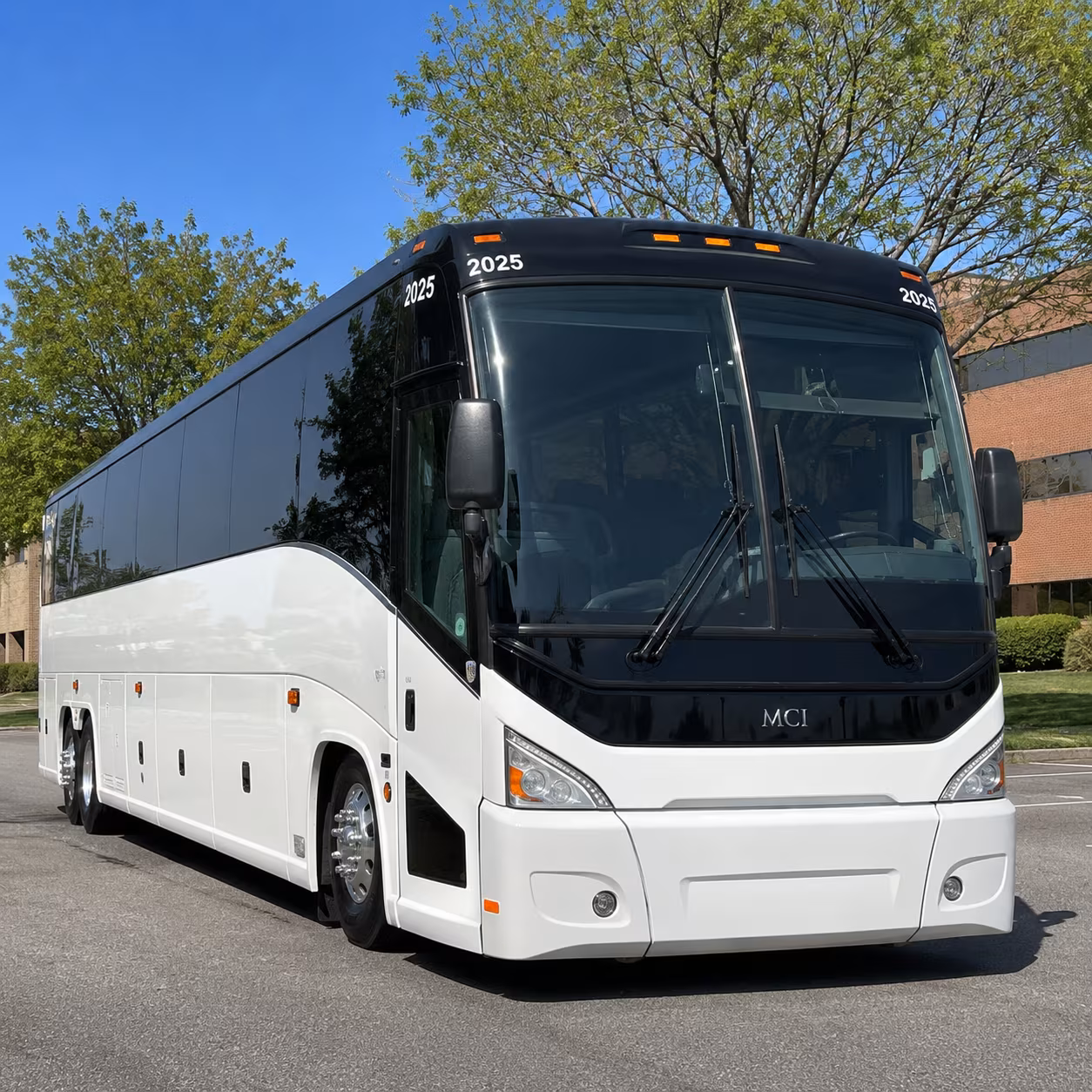 employee commuter shuttles between bend business parks and downtown
