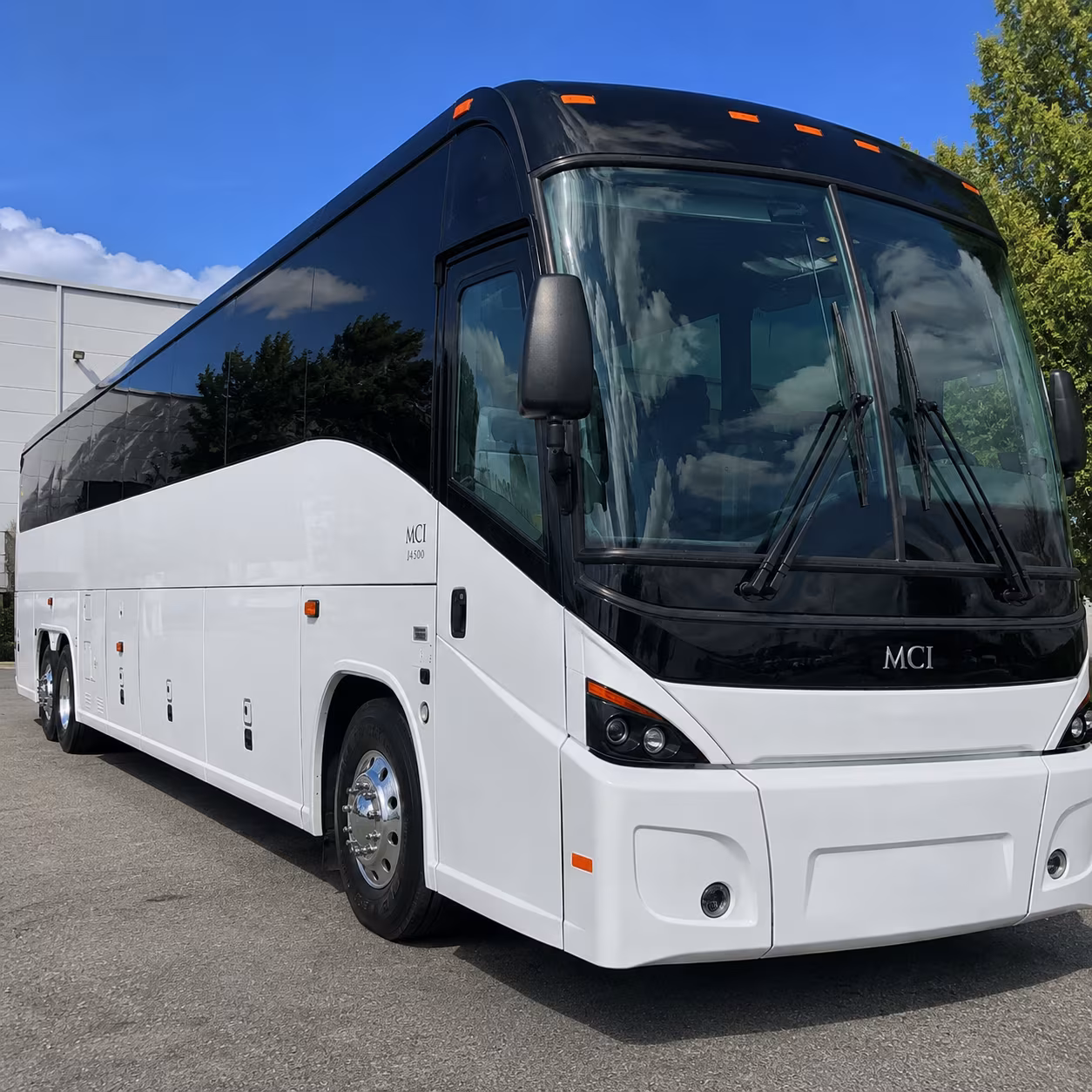 redmond airport rdm charter bus pickups made easy